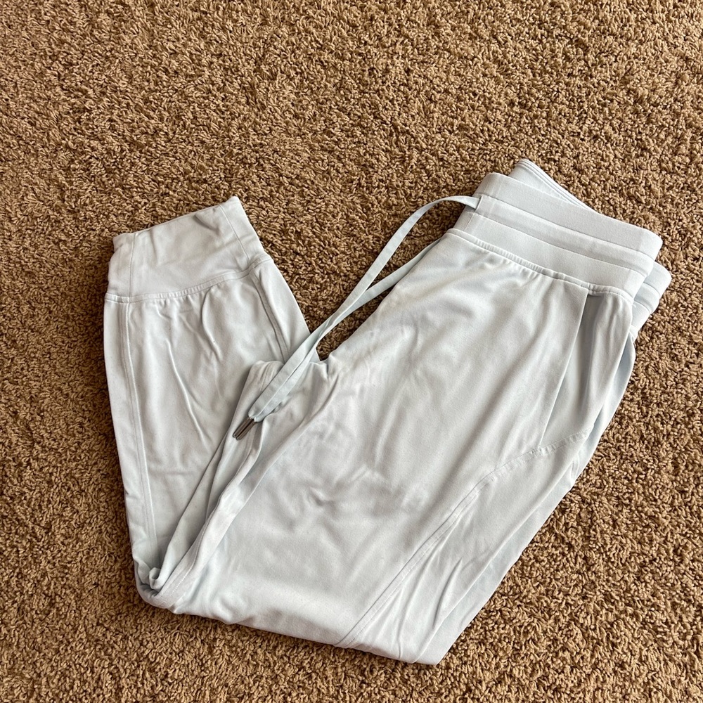 Lululemon Ready to Rulu crop 6